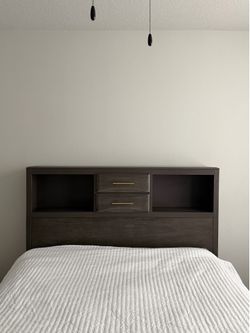 Dark grey-brown color Bedroom Caitbrook Queen Storage Bed with 8 Drawers
