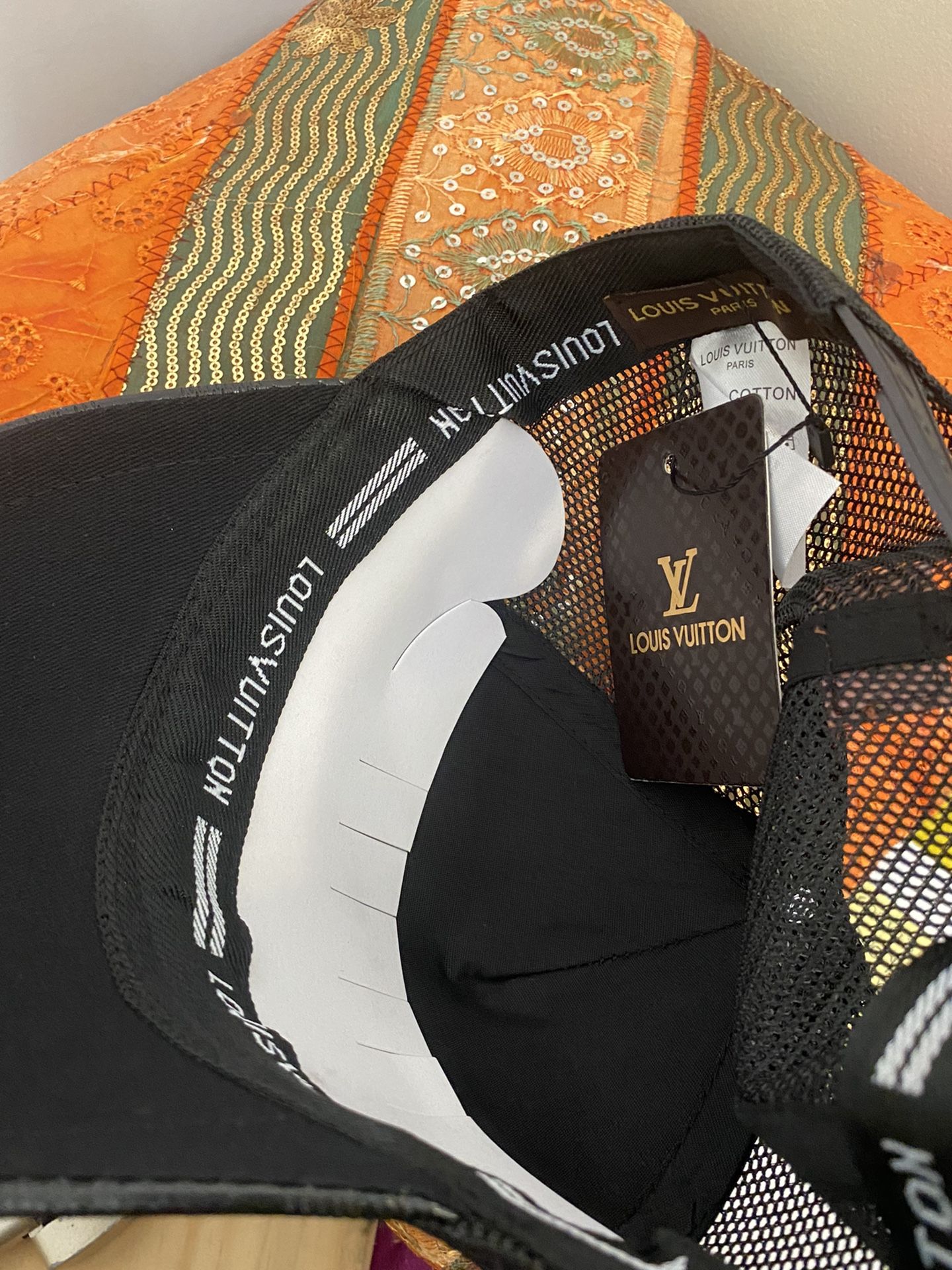 Crome Logo Black Hat