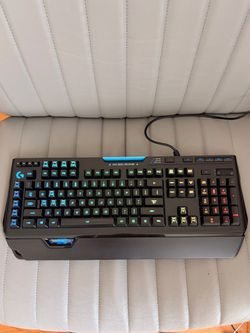 Logitech G910 RGB Mechanical Gaming Keyboard