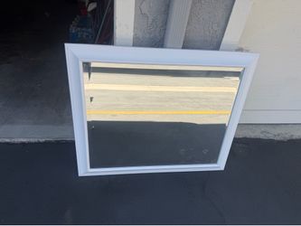 Elegant White mirror