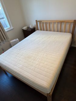 Sleep on Latex Queen mattress