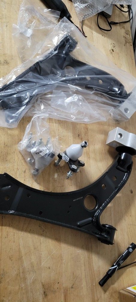 2006 ---2014 Volkswagen Jetta, Volkswagen Golf, Volkswagen GTI. Front Lower Control Arms
