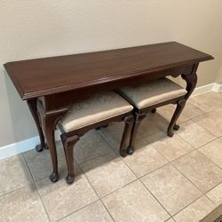 Ethan Allen Side Table And Stools 