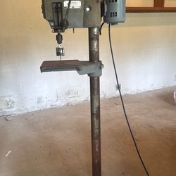 Delta Rockwell Series 15-665 Vintage Drill Press