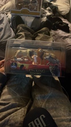 Te Lion King collectible figure set