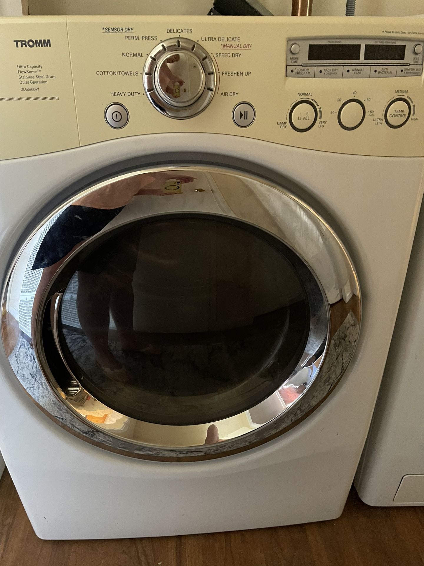 LG Washer And Dryer 