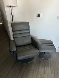 Reclining Chair and Ottoman