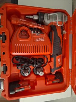 Milwaukee pex gun
