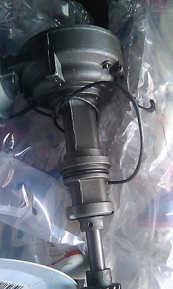 Ford 302 Distributor Install