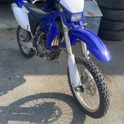 2006 YAMAHA WR250F DIRT BIKE