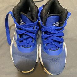 Adidas, Basketball Shoes, Size 3 Youth 