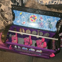 Monster High Bus