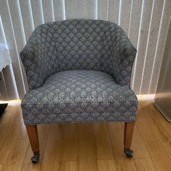 Arm Chair Very Comfortable 65