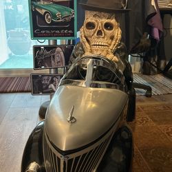 Ford Skippy Roadster Pedal car