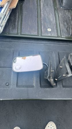 Chevy silverado mirror
