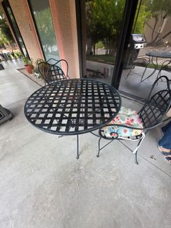 5-Piece Wrought Iron Patio Dining Set – Glass Table + 4 Chairs