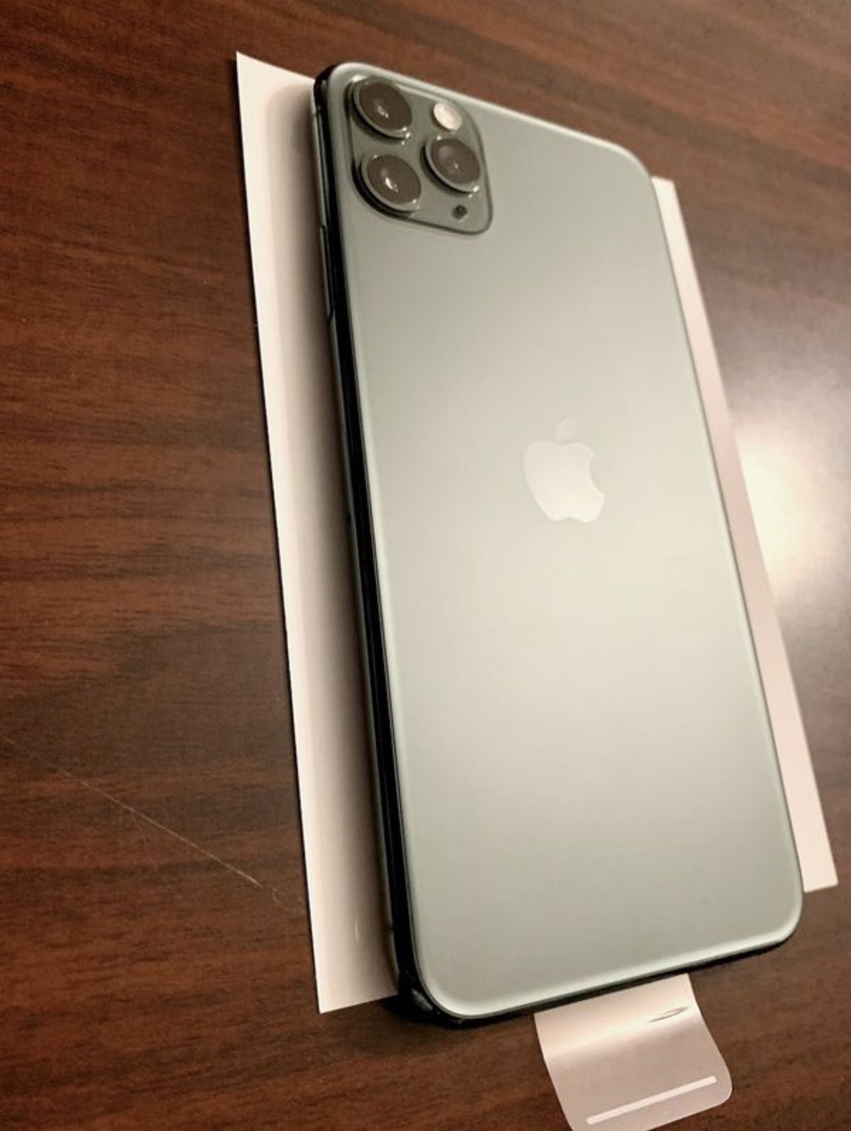 iPhone 11 Pro Max 256GB Midnight Green Unlocked Like New. NAME YOUR PRICE