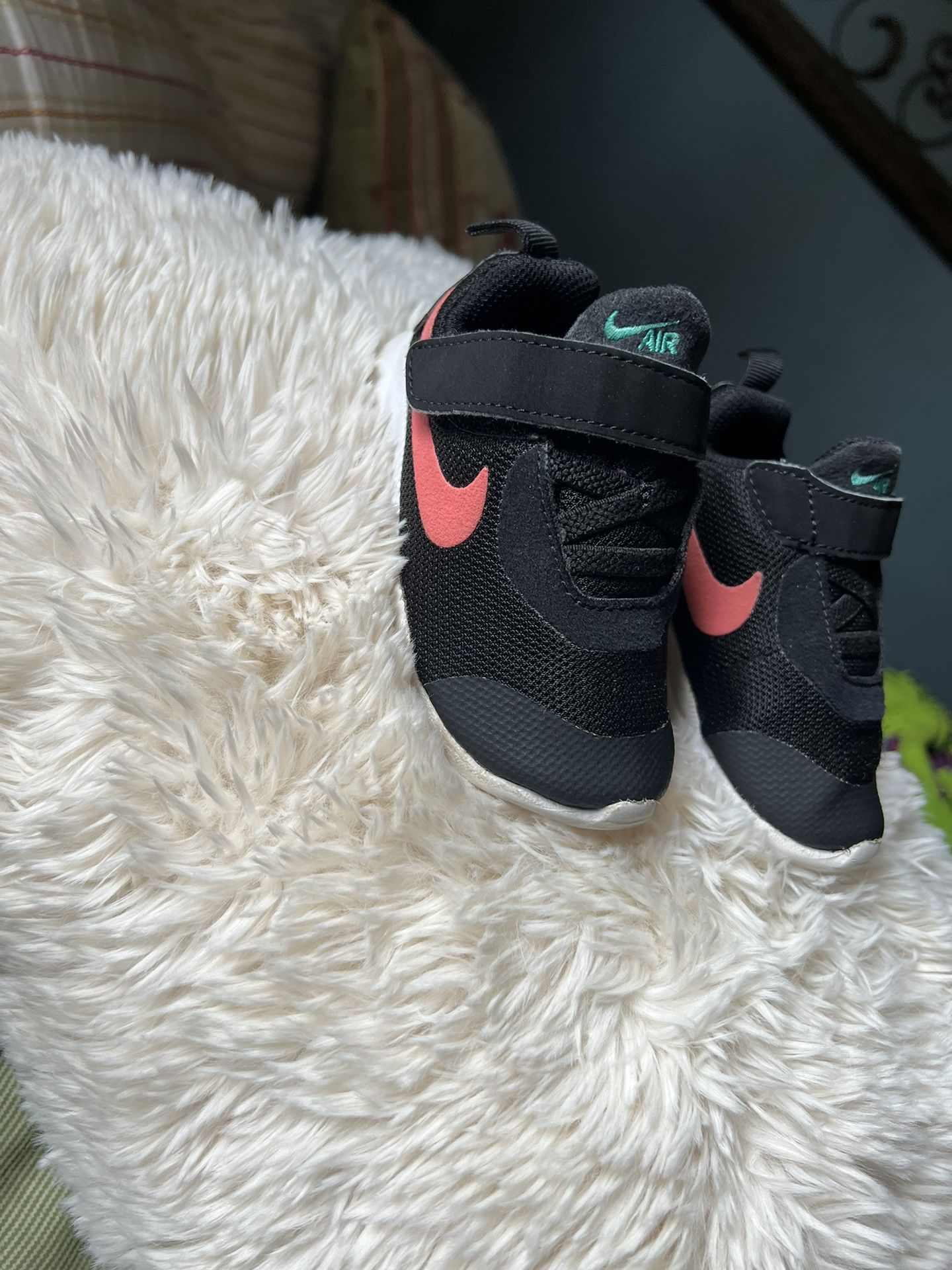 Nike Air Girl