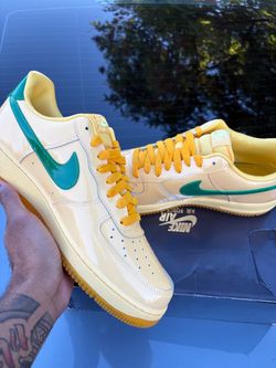 Nike Air Foce 1 Low size 13 "Topaz Gold"