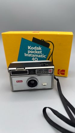 Vintage Kodak Instamatic 104 Camera Outfit with Original Box and Manual 1960s