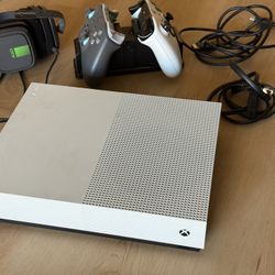 Xbox One S w/ 2 Controllers, PowerA Charging Station + A10 Gaming Headset  