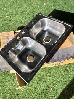 Sink 33 inches moen