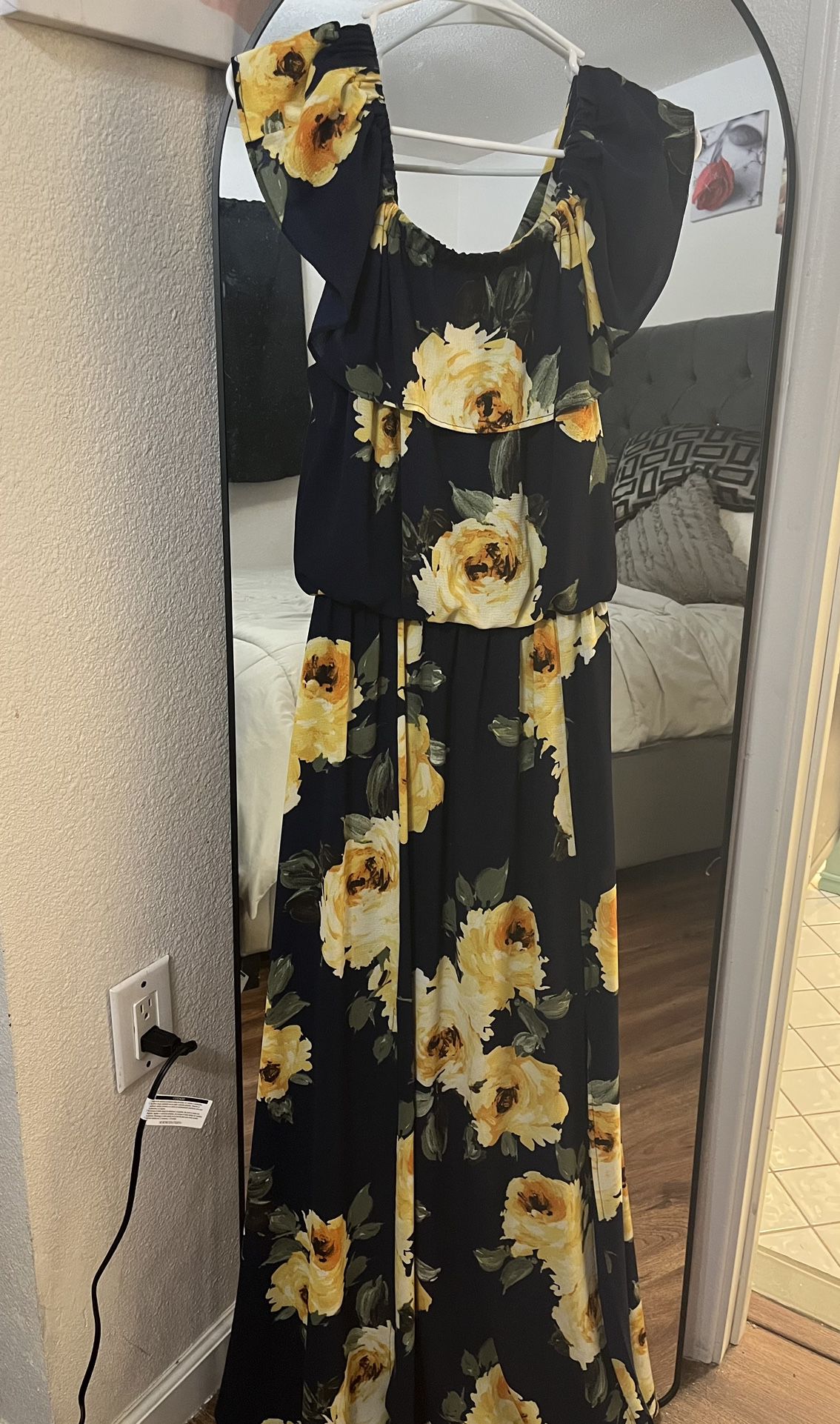 Size 4 navy blue floral dress 