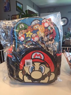 New Nintendo Super Mario 5-Piece Backpack & Lunch Bag Set