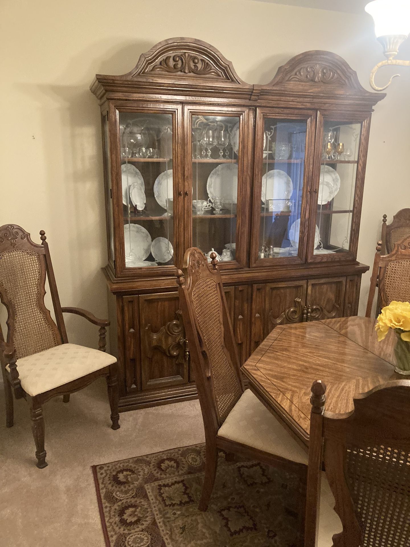 Table, 6 Chairs And Hutch 