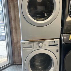 LG 27” Wide Front Load Washer And 27” Wide Front Load Gas Dryer Set 
