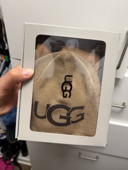 UGG baby gift set