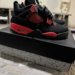 Jordan 4s