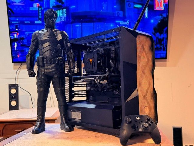 GTX 1080 Gaming PC – i7-6700, 16GB DDR4, WiFi Ready – Great Performance!