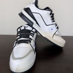 Louis Vuitton Trainer Sneaker Size 8.5