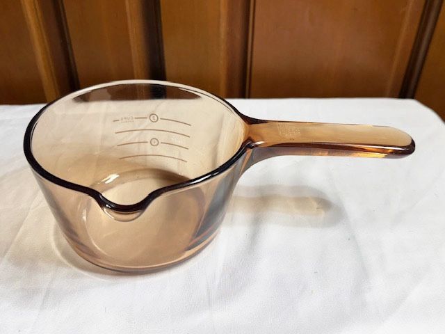 Gently Used,Firm, Rare Vintage Corning Ware Vision Lipped Open Saucepan .07 L, Made in France with cup measuring lines