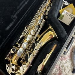 YAS-26 Yamaha Alto Saxophone Excellent Condition $1200 Firm