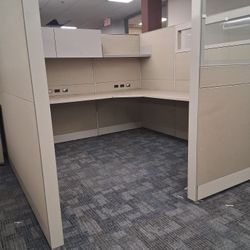 Haworth Unigroup V2 Cubicle