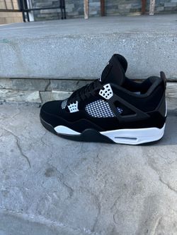 Jordan Retro 4 men size 7. 7.5. 8. 8.5. 9. 9.5. 10 10.5. 11 12 13