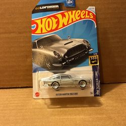 Hot Wheels Aston Martin DB5 1963 (Milwaukie,OR)