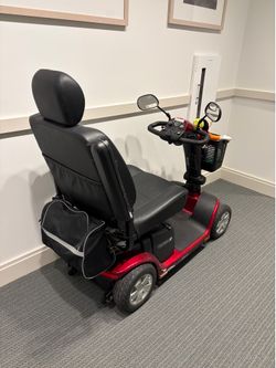 Pride Victory 10 Mobility scooter- like new!