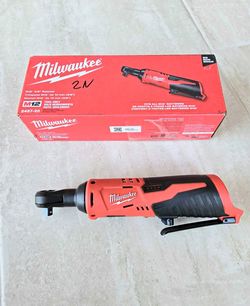 Milwaukee 12V 3/8in Ratchet