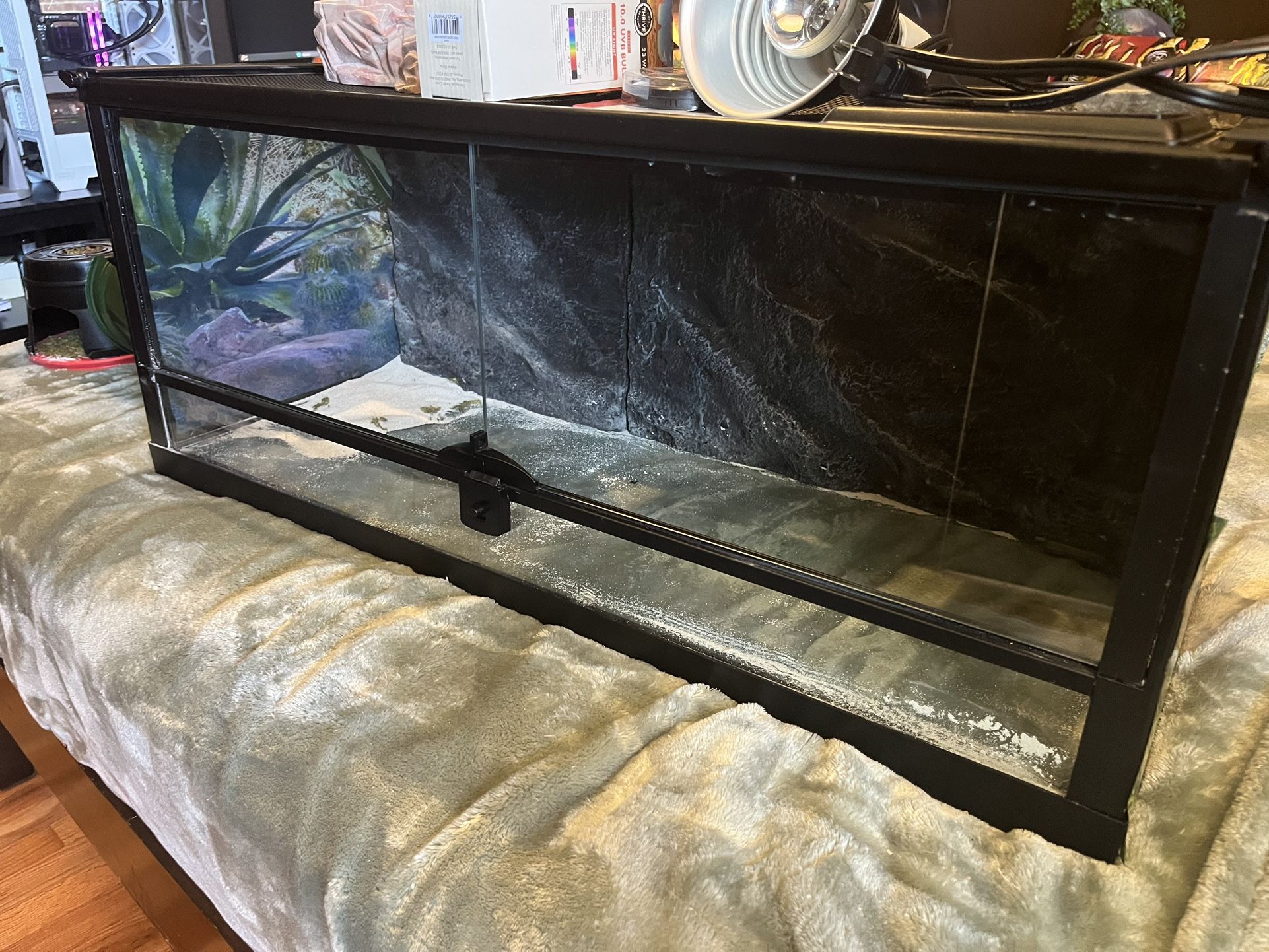 25 Gallon Reptile Tank