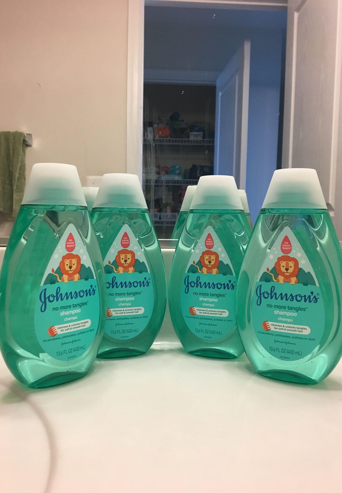 Johnson & Johnson No More Tangles Shampoo