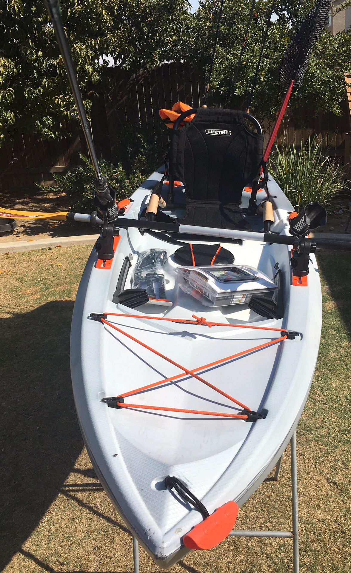 Kayak new! Lifetime fishing kayak