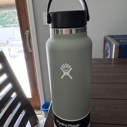 Hydroflask 40oz Green 