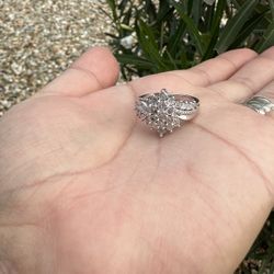 Give something special to that special person beautiful ring✨✨💎