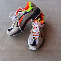 Sketchers Shoes Size 9