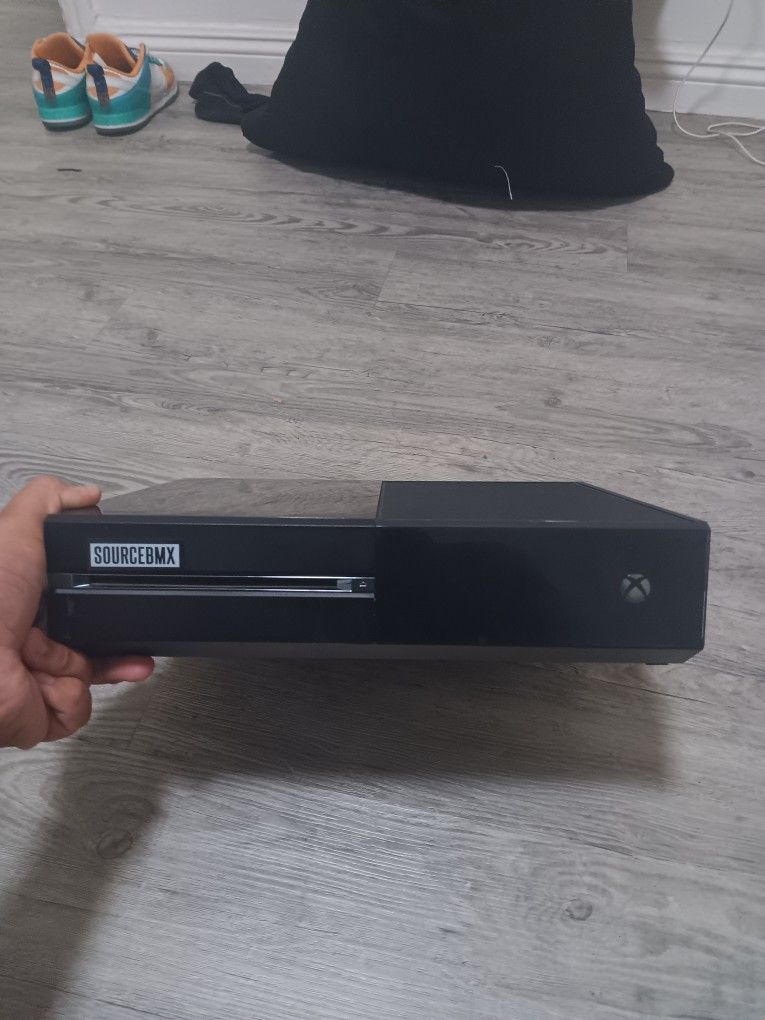 Xbox One 1 1TB