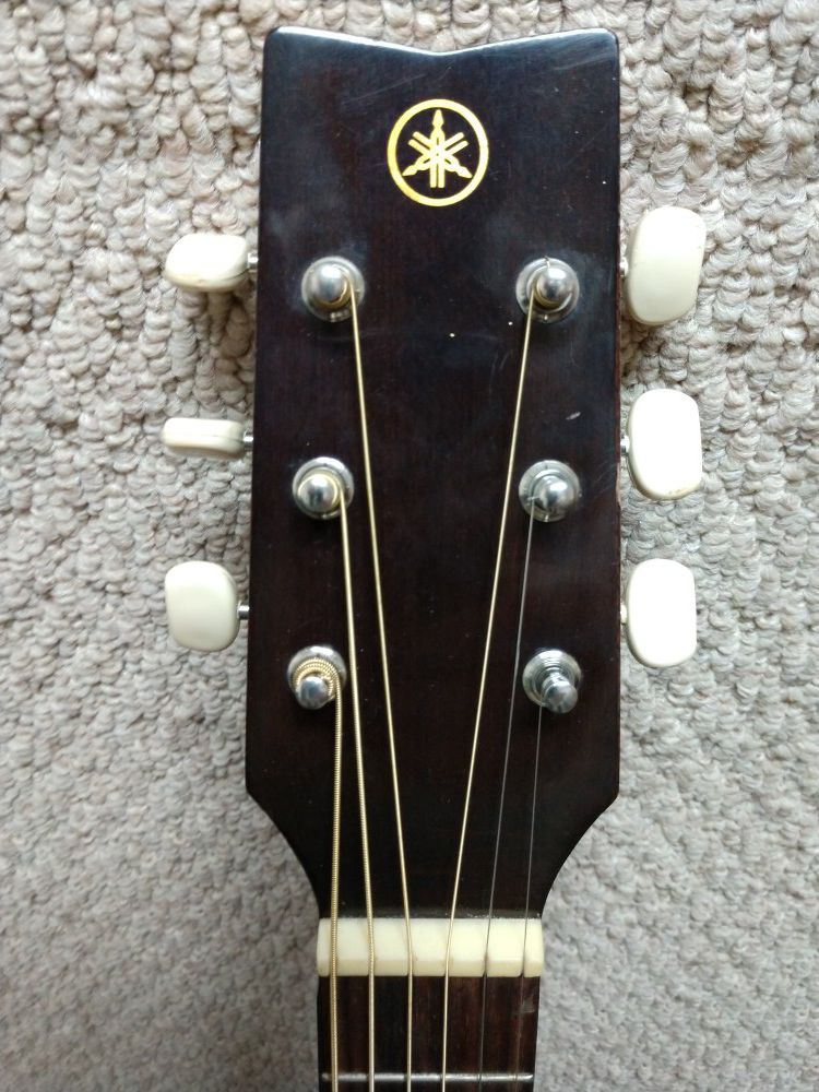 Yamaha FG45 3/4 size acoustic guitar with case