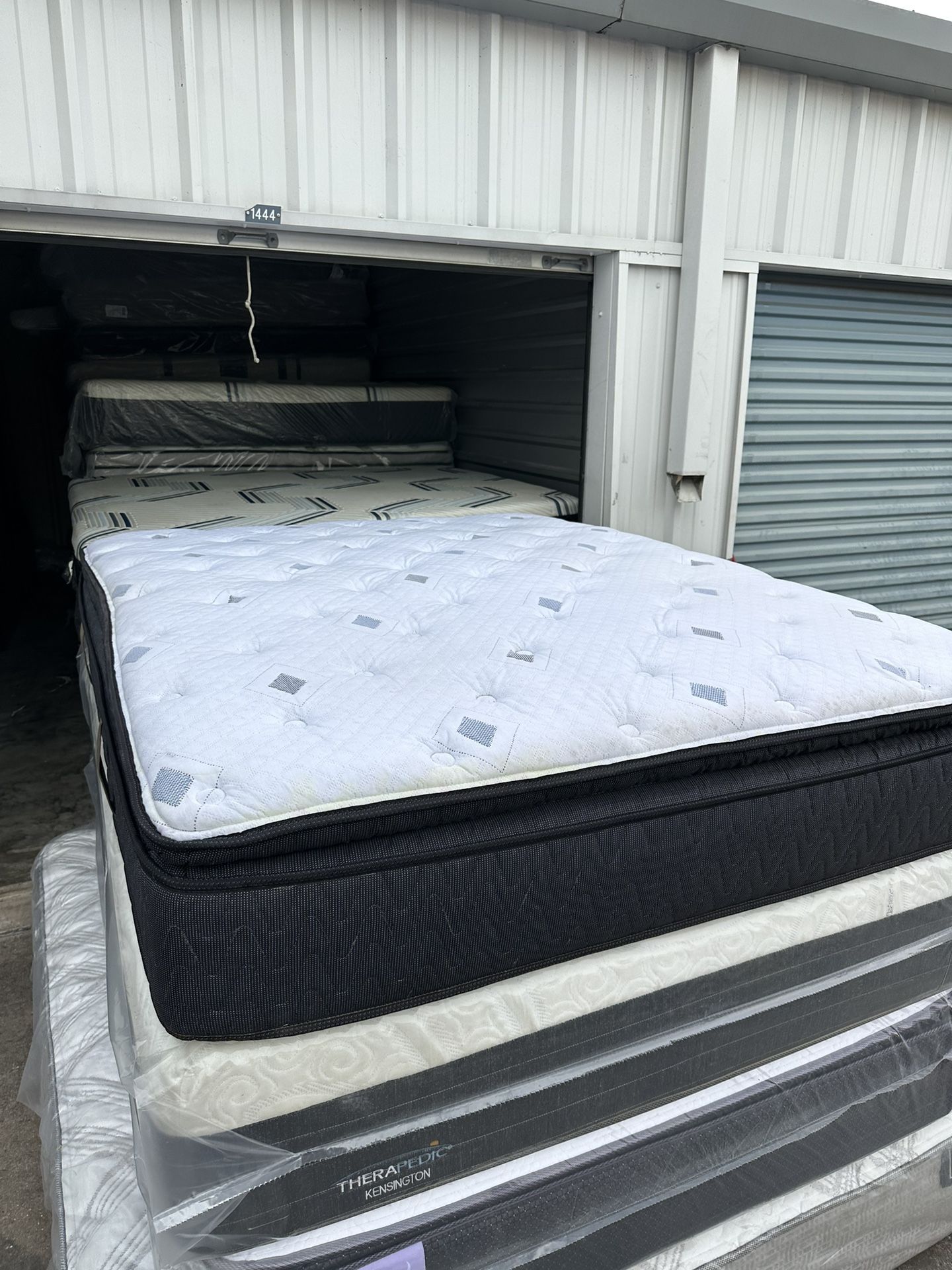 Queen Size Mattress And Box Spring